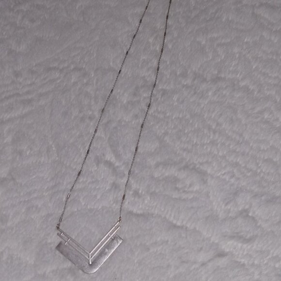 Necklace - Picture 1 of 3